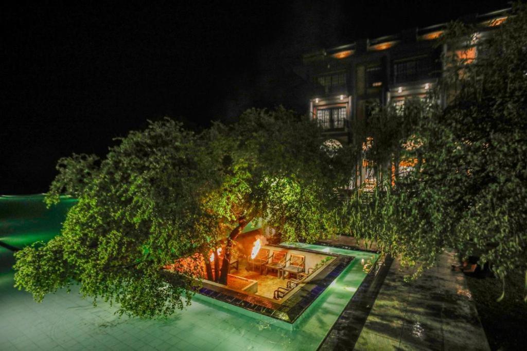 Covanro Sigiriya - Brand New Luxury Hotel Exterior photo