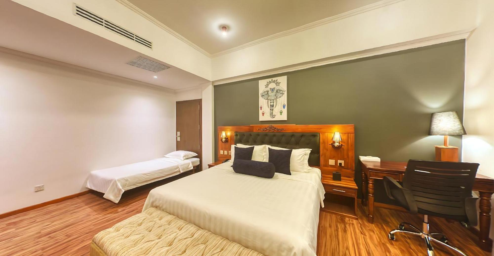 Covanro Sigiriya - Brand New Luxury Hotel Exterior photo
